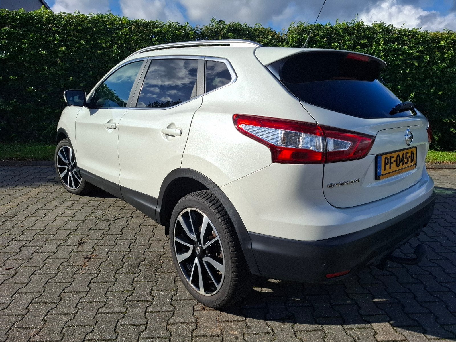 Nissan Qashqai 1.6 Tekna 163pk Leder Panoramadak Trekhaak, Auto's, Voorwielaandrijving, 1618 cc, 4 cilinders, 1290 kg