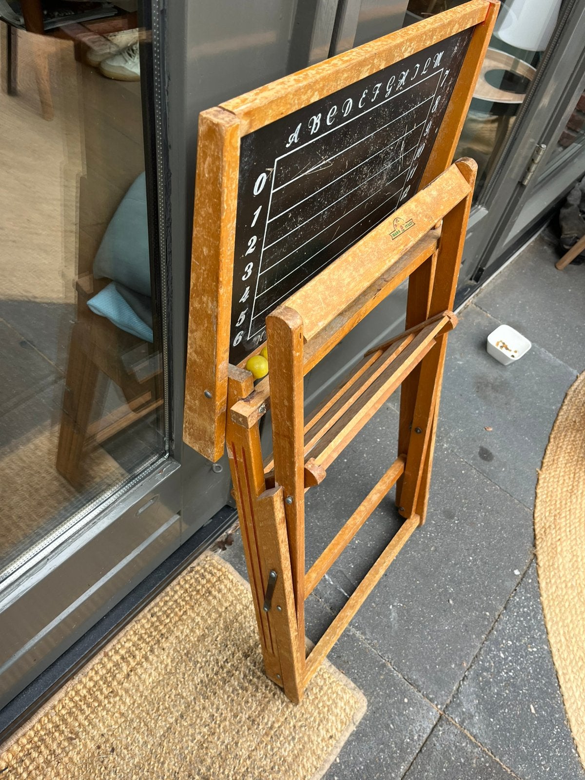 Oude brocante schoollessenaar Vintage krijtbord & bureautje, Ophalen