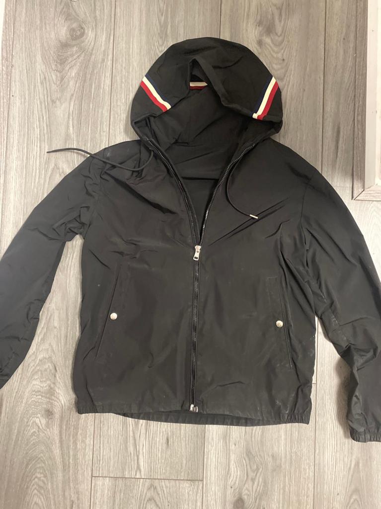 Moncler grimpeurs zomerjas, Ophalen of Verzenden, Zo goed als nieuw, Maat 48/50 (M), Zwart