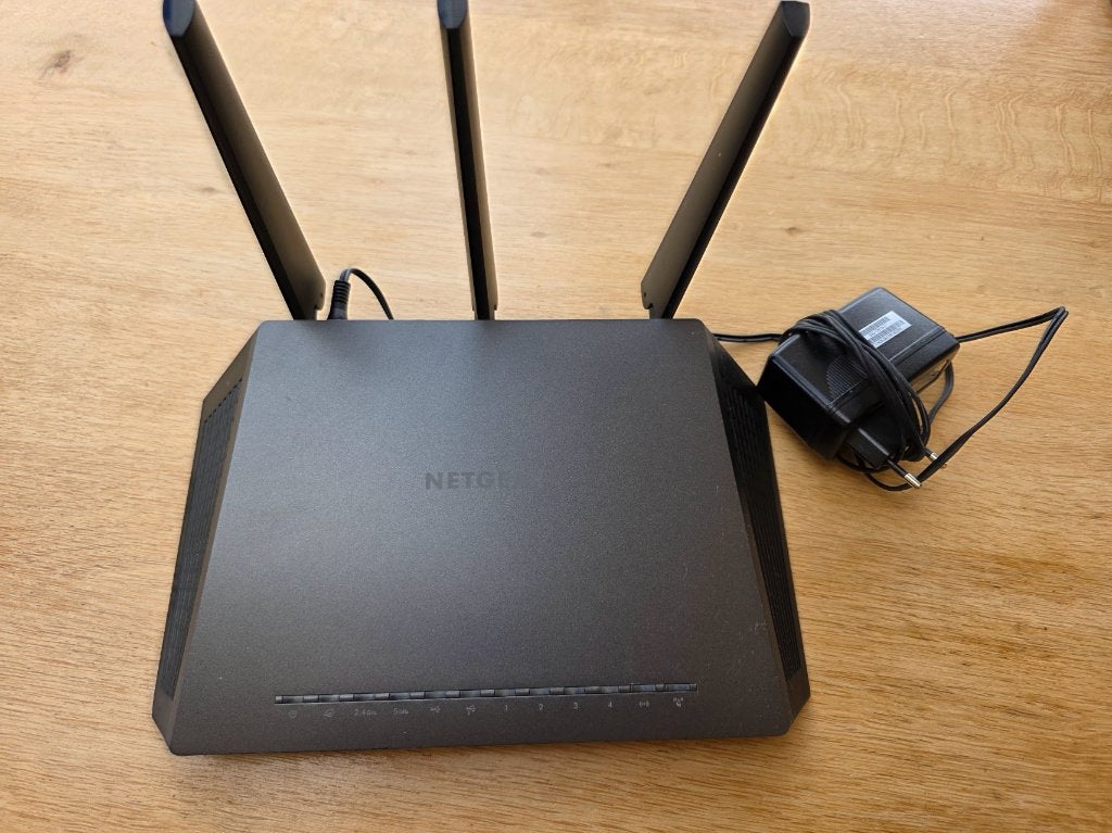 Netgear Nighthawk AC2300 R7000P, Ophalen of Verzenden, Gebruikt, Router, Netgear Nighthawk