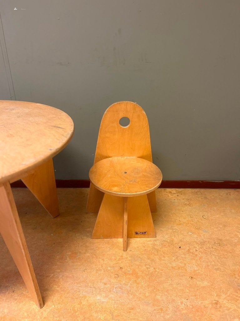 Ronde tafel en stoeltje Rolf Groep schoolmeubilair, Ophalen, Gebruikt, Hout