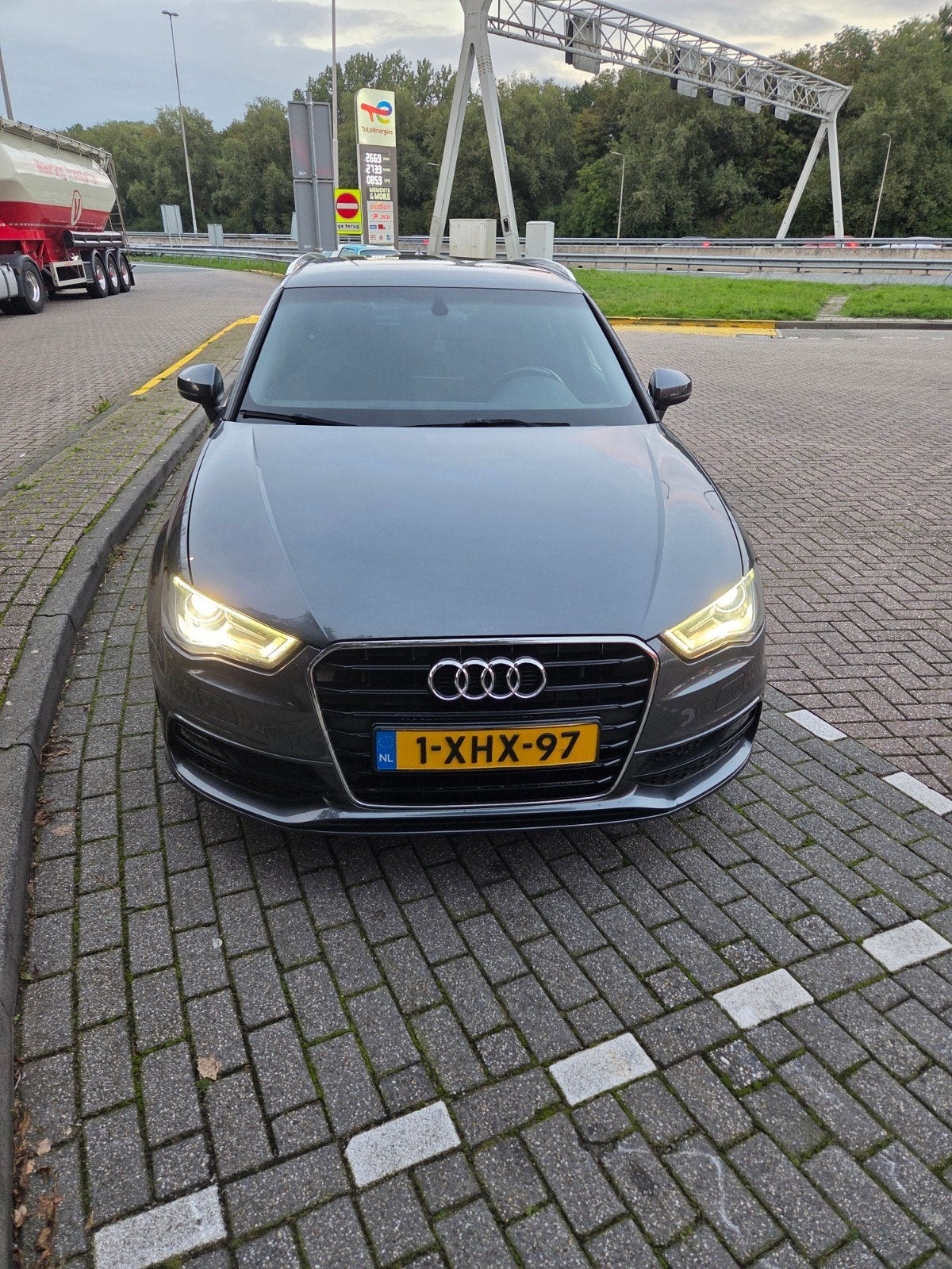 Audi A3 1.4TFSI G-tron 81KW SB S-tro 2014 Grijs, Origineel Nederlands, 1395 cc, Particulier, Zilver of Grijs