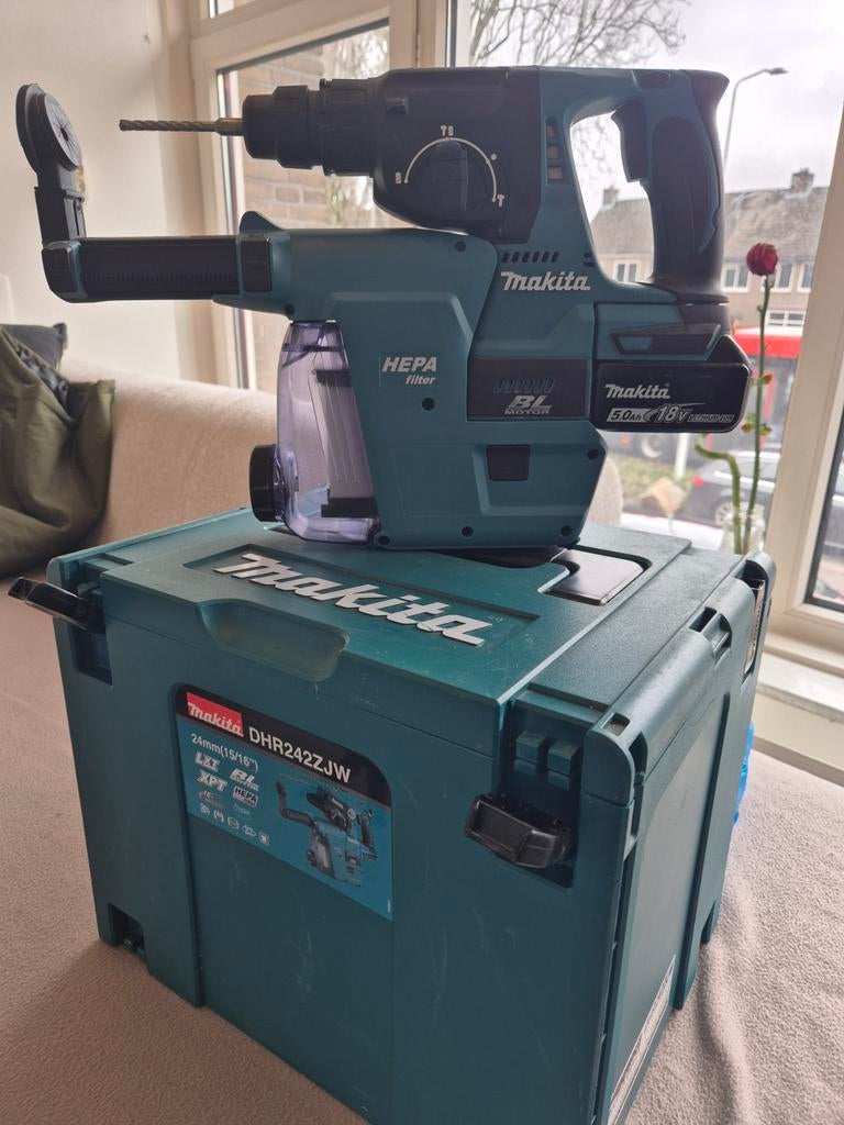 Makita DHR242ZJW Boorhamer met HEPA-filter en accessoires, Doe-het-zelf en Verbouw, Gereedschap | Boormachines, Ophalen, 600 watt of meer