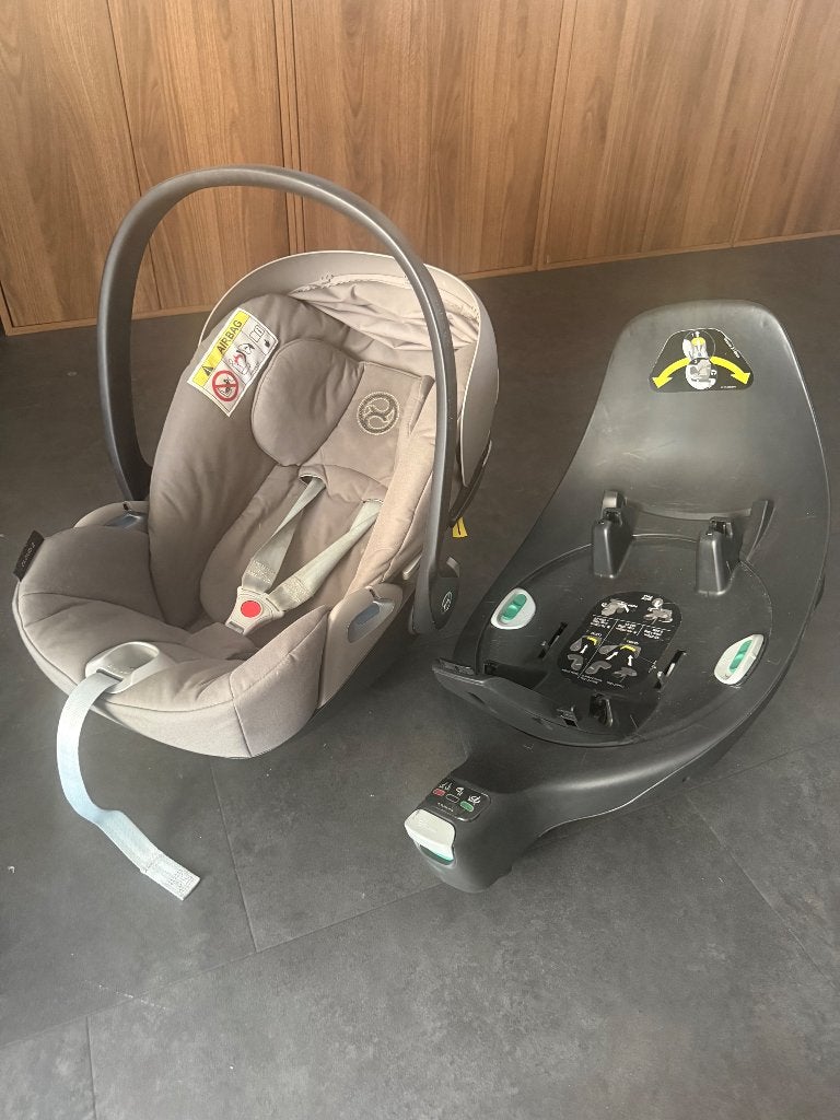 Cybex Cloud Z Platinum + Base, Kinderen en Baby's, Autostoeltjes, Autogordel of Isofix, Gebruikt, 0 t/m 13 kg, Slaapstand