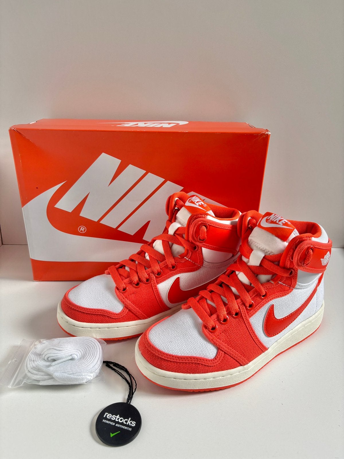 NIKE air JORDAN oranje wit high NIEUWE sneakers  Maat 36, Kleding | Dames, Schoenen, Nike, Nieuw, Oranje, Ophalen of Verzenden
