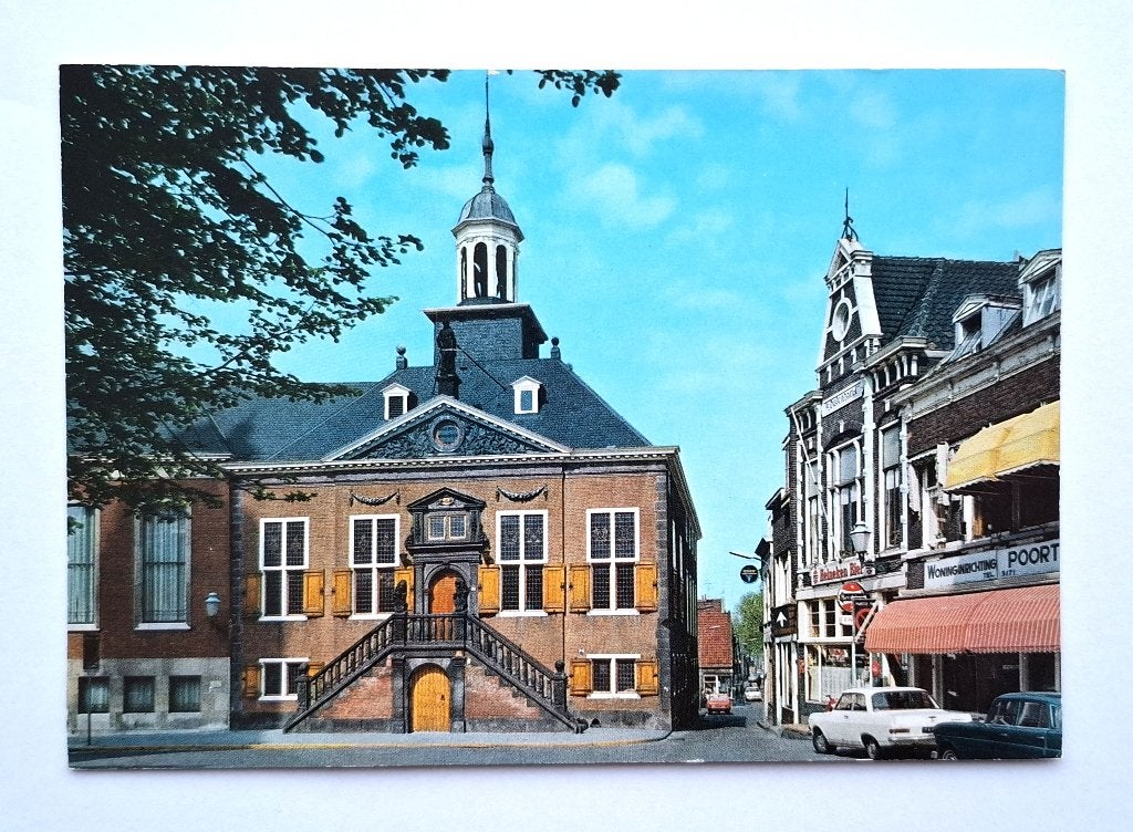 ansichtkaart stadhuis Vlaardingen - rond 1970, Verzamelen, Verzenden, 1960 tot 1980, Ongelopen, Zuid-Holland