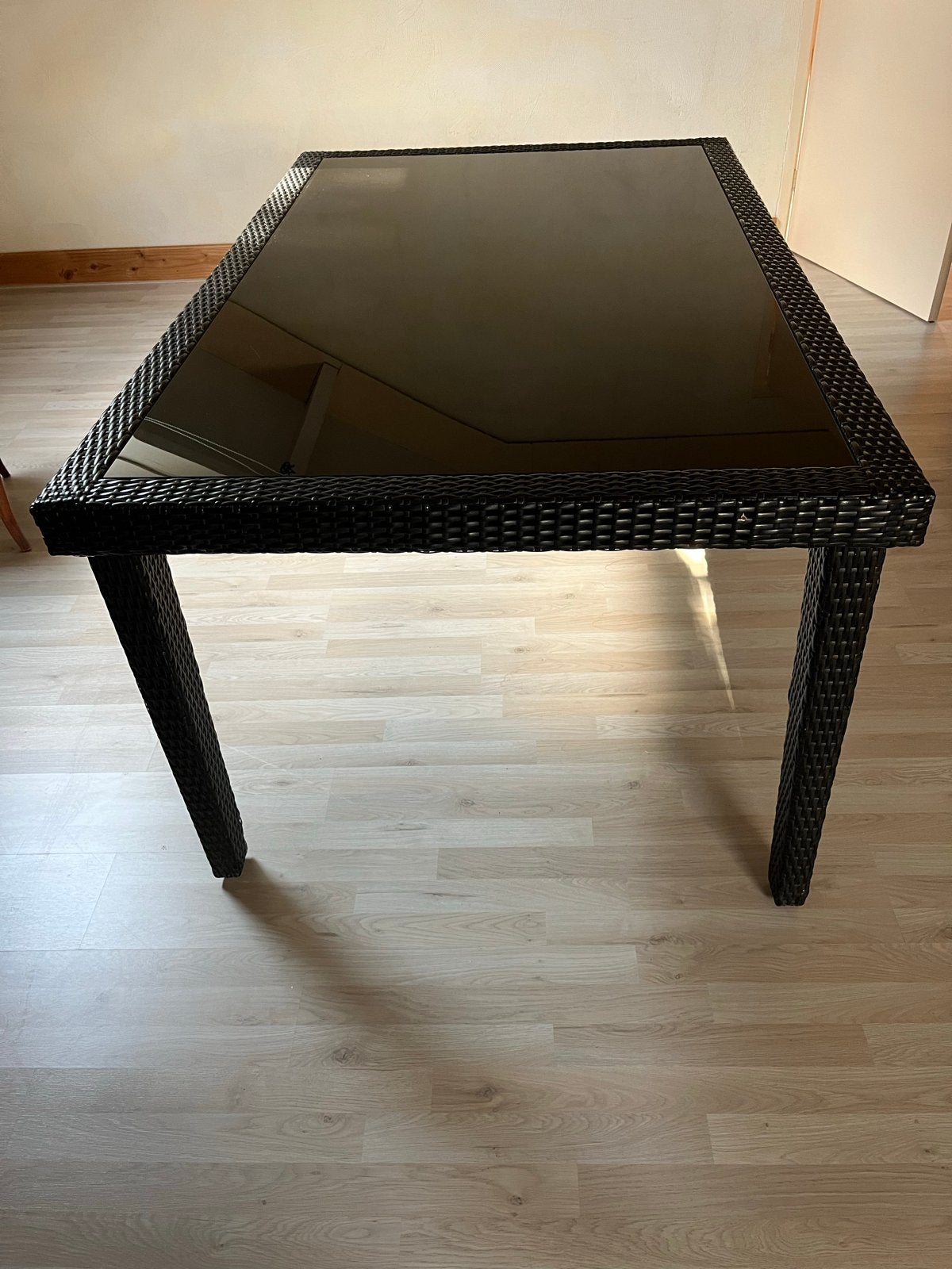 Stijlvolle tuintafel met glazen blad, Ophalen, Gebruikt, Rechthoekig, Wicker