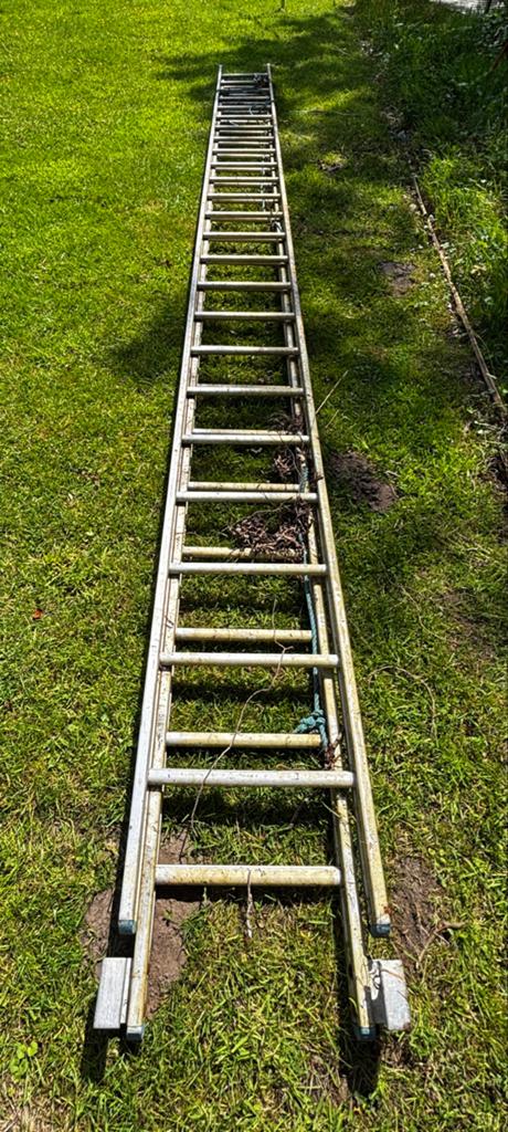 Lange ladder - Gebruikt, Ophalen, Gebruikt, Ladder, Opvouwbaar of Inschuifbaar