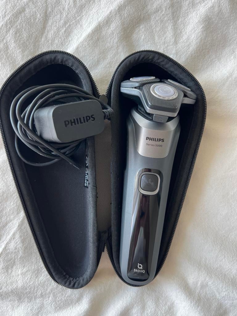 Philips Series 5000 scheerapparaat met SkinIQ, Ophalen of Verzenden, Zo goed als nieuw, Scheren en Epileren