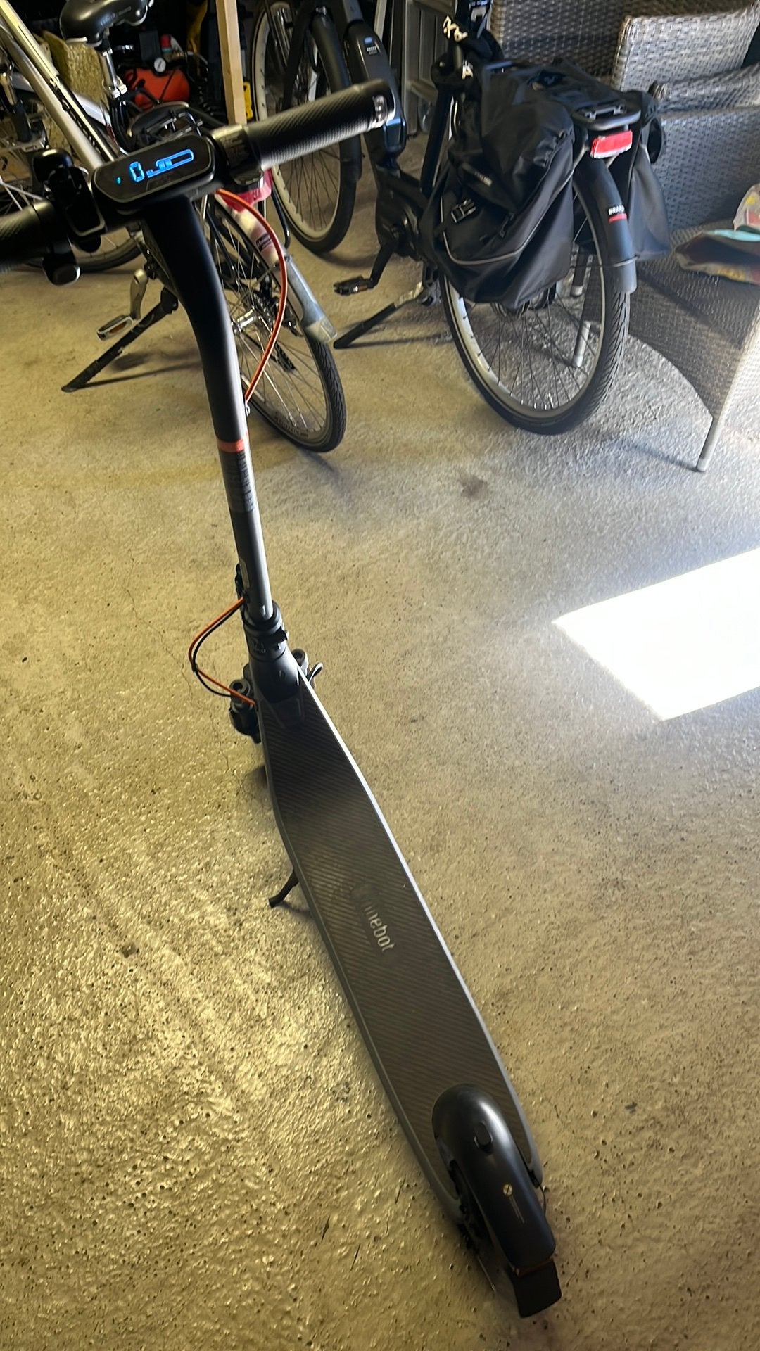 Elechrishe step ninebot, Ophalen, Zo goed als nieuw, Elektrische step (E-scooter)