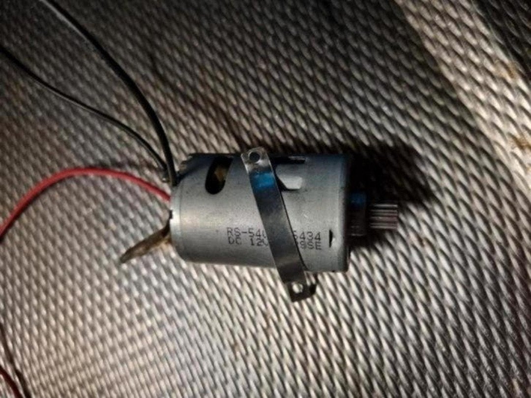 Motor 12v zie foto's bieden gebruikt, Ophalen of Verzenden, Gebruikt
