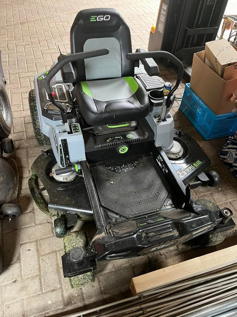 Ego Z6 132 Triple-Blade, Ophalen, Zo goed als nieuw