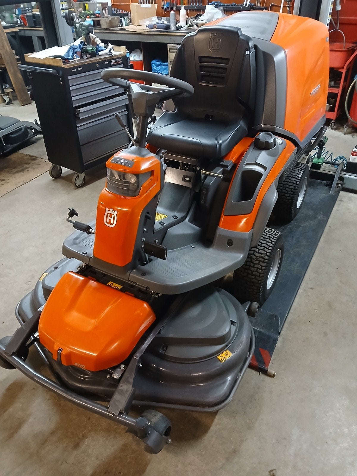 Husqvarna RC320ts AWD 112cm, Tuin en Terras, Gebruikt, Ophalen of Verzenden, HUSQVARNA, 90 tot 120 cm