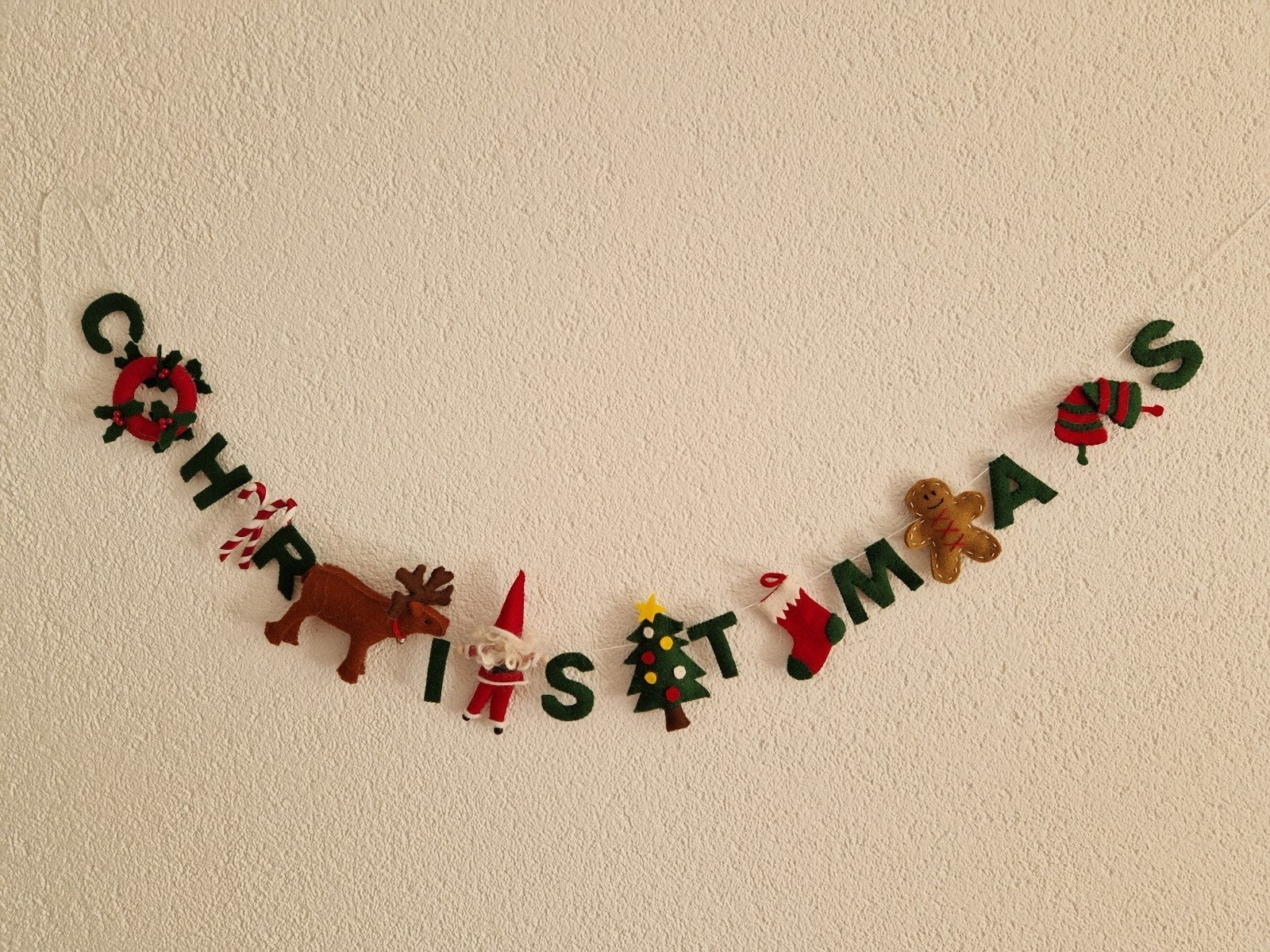 Christmas slinger van wolvilt, Ophalen of Verzenden, Figuurtje(s), Wolvilt