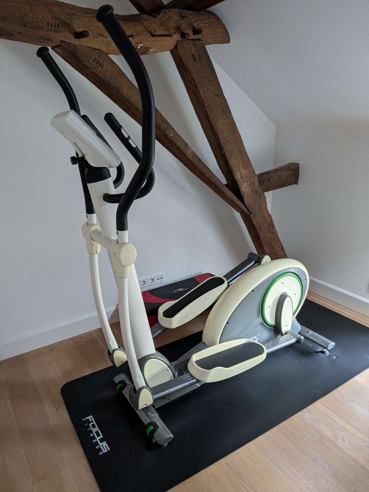 Tunturi Go 50 Crosstrainer - Zo goed als nieuw, Sport en Fitness, Ophalen, Benen, Zo goed als nieuw, Crosstrainer