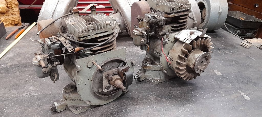 2x oude grasmaaier motor, Ophalen of Verzenden