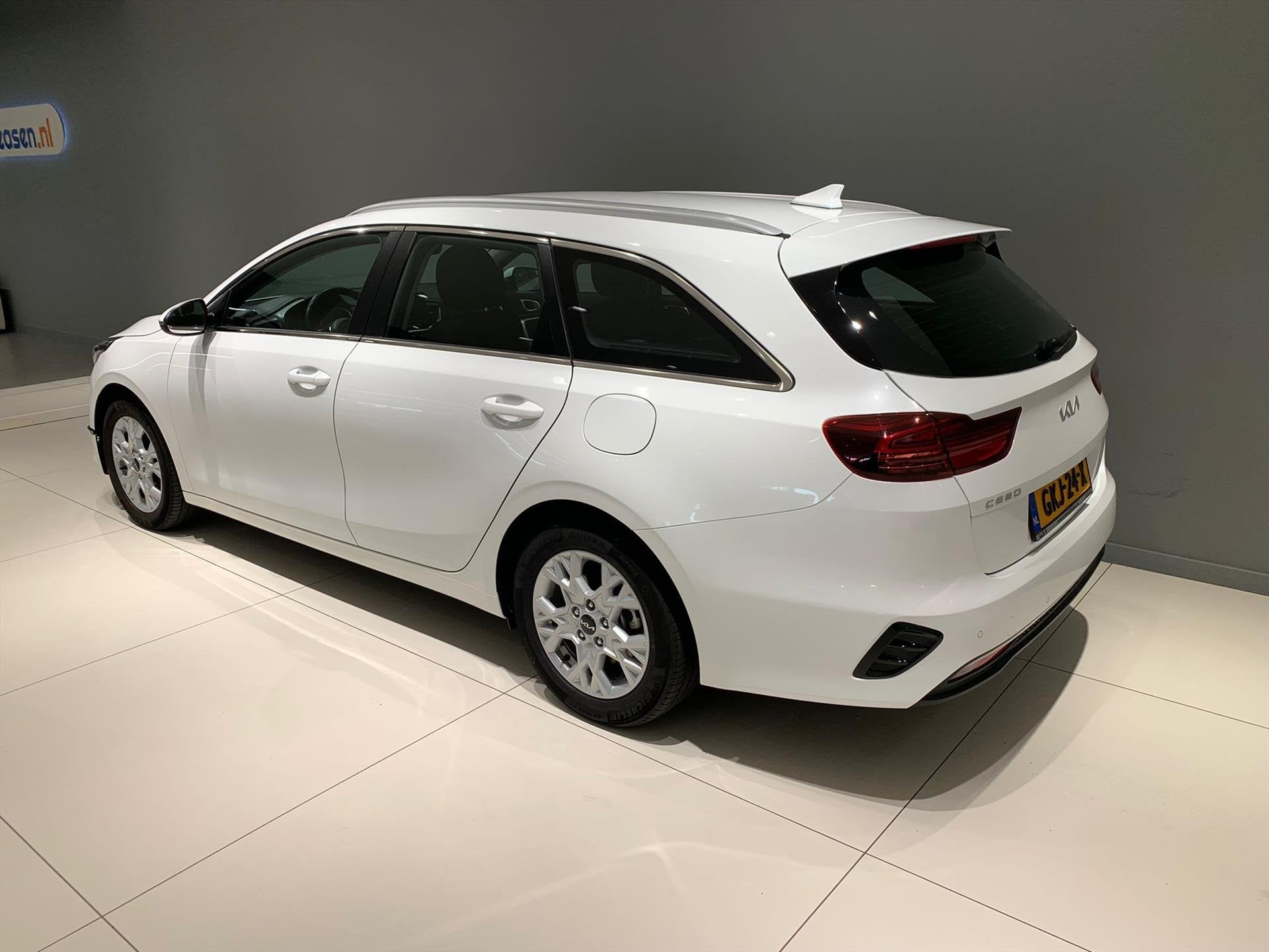 KIA Ceed Sw 1.0 T-GDi 100pk DynamicLine, Auto's, Stof, Gebruikt, Wit, Origineel Nederlands