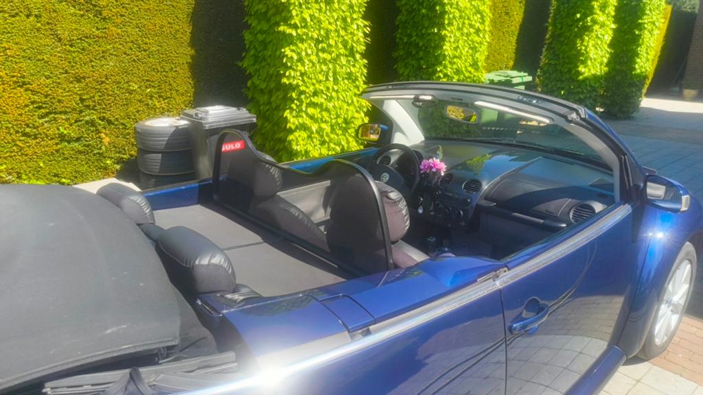 Volkswagen Beetle (Kever) 1.4 Cabriolet 55KW 2003 Blauw, Auto's, Volkswagen, Voorwielaandrijving, 74 pk, Beetle (Kever), 4 cilinders