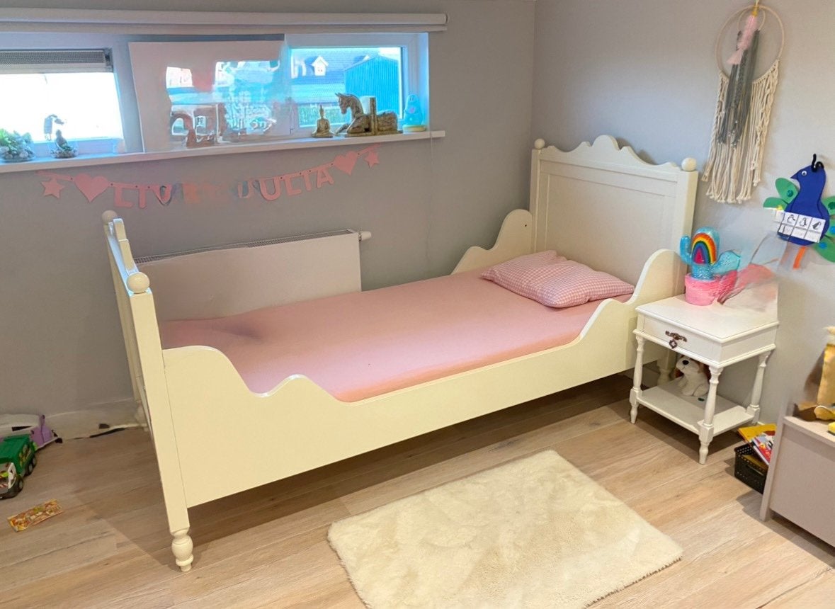 Bopita Belle bed 90x200, 85 tot 100 cm, Ophalen of Verzenden, Zo goed als nieuw, Lattenbodem