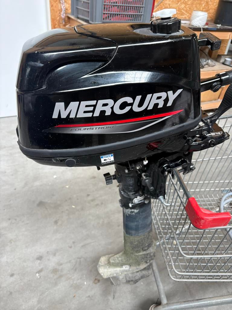 Mercury buitenboordmotor langstaart 6 pk - Zo goed als nieuw, Watersport en Boten, Buiten- en Binnenboordmotoren, Ophalen, 5 tot 10 pk