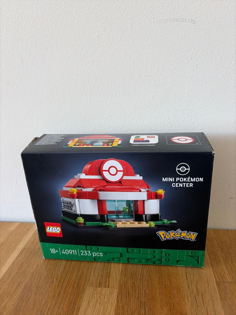 LEGO 40911 Mini Pokémon Center - Zeer goede staat, Kinderen en Baby's, Speelgoed | Bouwstenen, Zo goed als nieuw, Ophalen of Verzenden