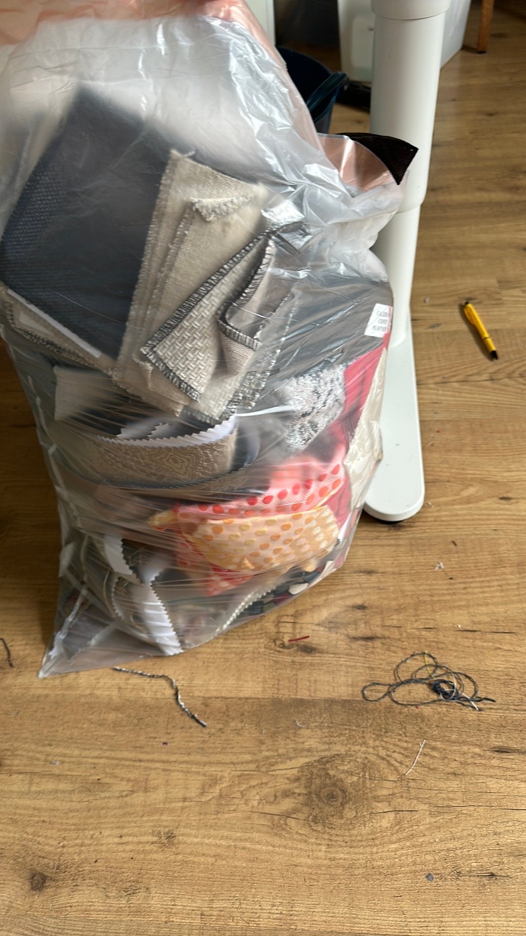 Lapjes stof zak vol, Ophalen, Gebruikt