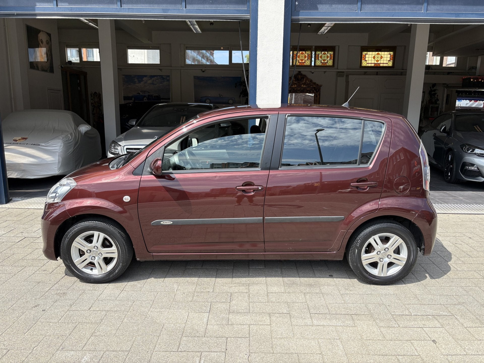 Subaru Justy 1.0 Comfort S 1E EIGENAAR/AIRCO/NAP.LM VELGEN, Voorwielaandrijving, Justy, Gebruikt, Bruin