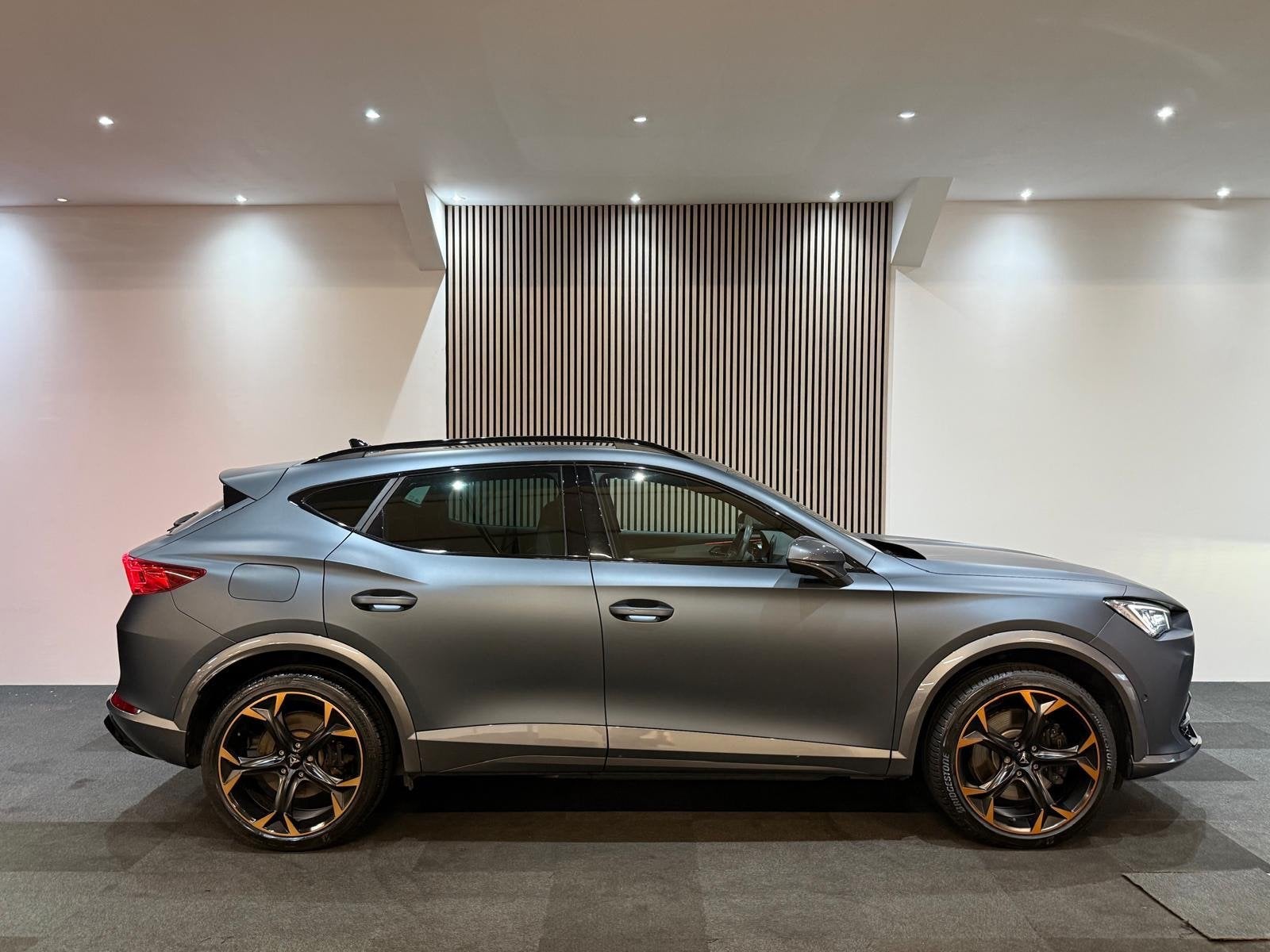 Cupra Formentor 1.4 e-Hybrid VZ Copper Edition Pano Cam Led, Gebruikt, 4 cilinders, Plug-in hybride, Hybride Elektrisch/Benzine
