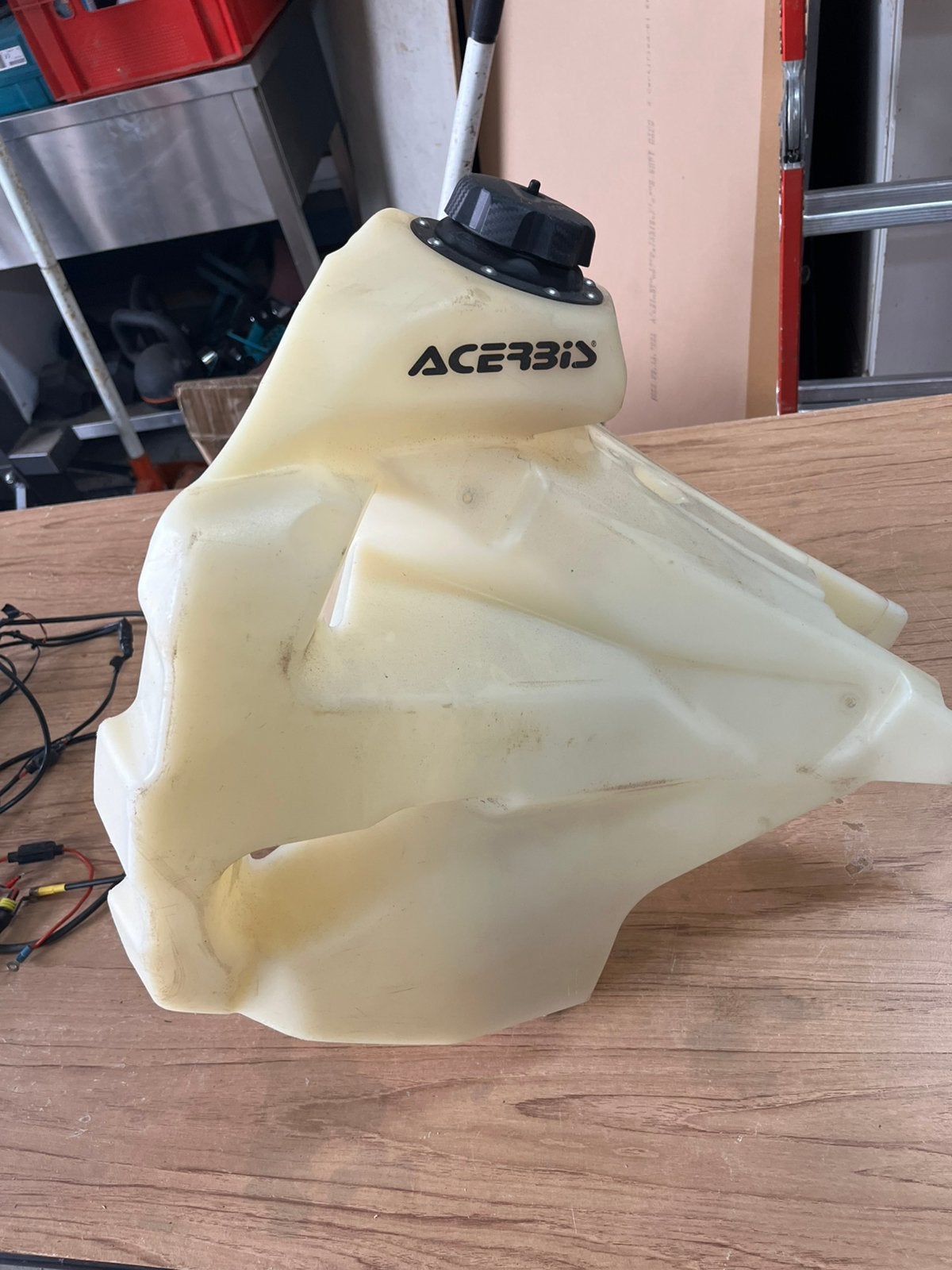 Acerbis rallytank 15lt ktm exc husqvarna fe en te, Motoren, Ophalen of Verzenden, Gebruikt