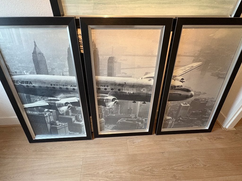 Drieluik vliegtuig boven New York, Ophalen, Gebruikt, Schilderij, 75 – 100