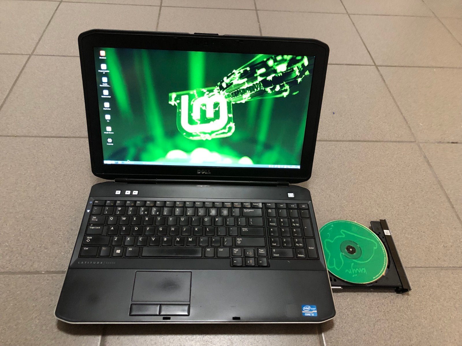 Weg van BigTech, ga over naar Linux Mint voor Windows of Mac, Computers en Software, Windows Laptops, Ophalen of Verzenden, Minder dan 2 Ghz
