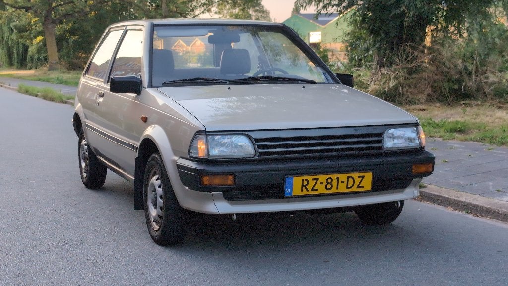 1987 Toyota Starlet 1.3 XL | NAP 147.123 km | Leuke Oldtimer, Auto's, Stof, 74 pk, Starlet, Beige