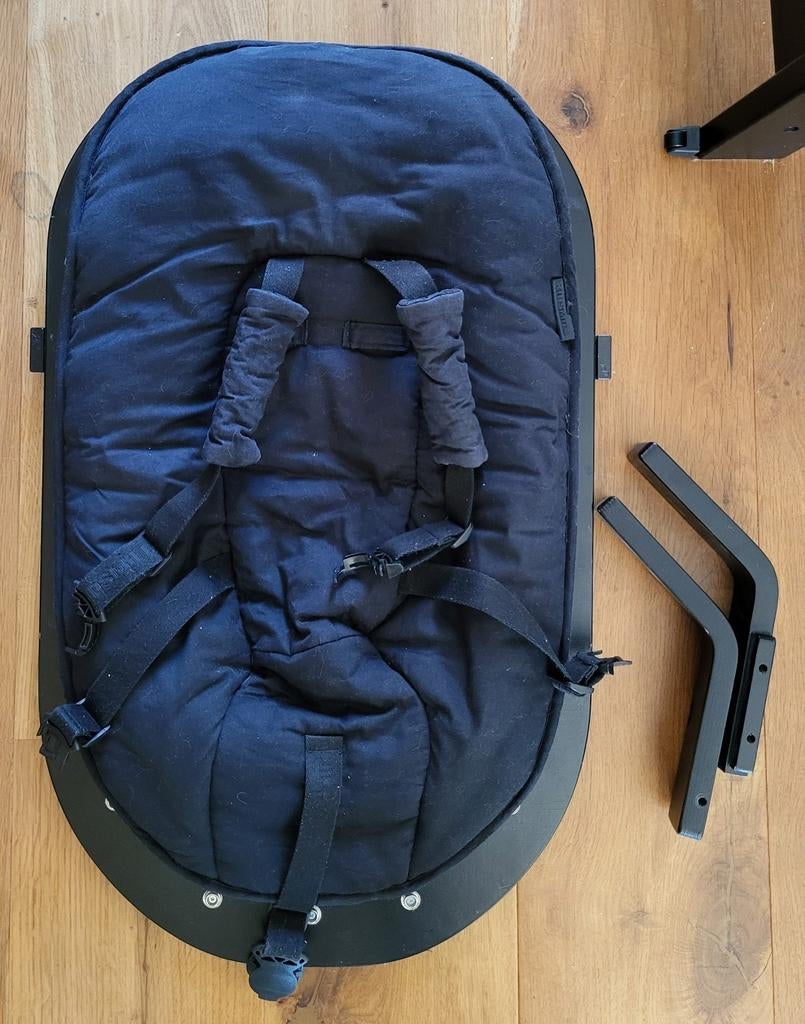 Kidsmill up newborn frame + kussen. goede kwaliteit, zwart, Ophalen, Zo goed als nieuw