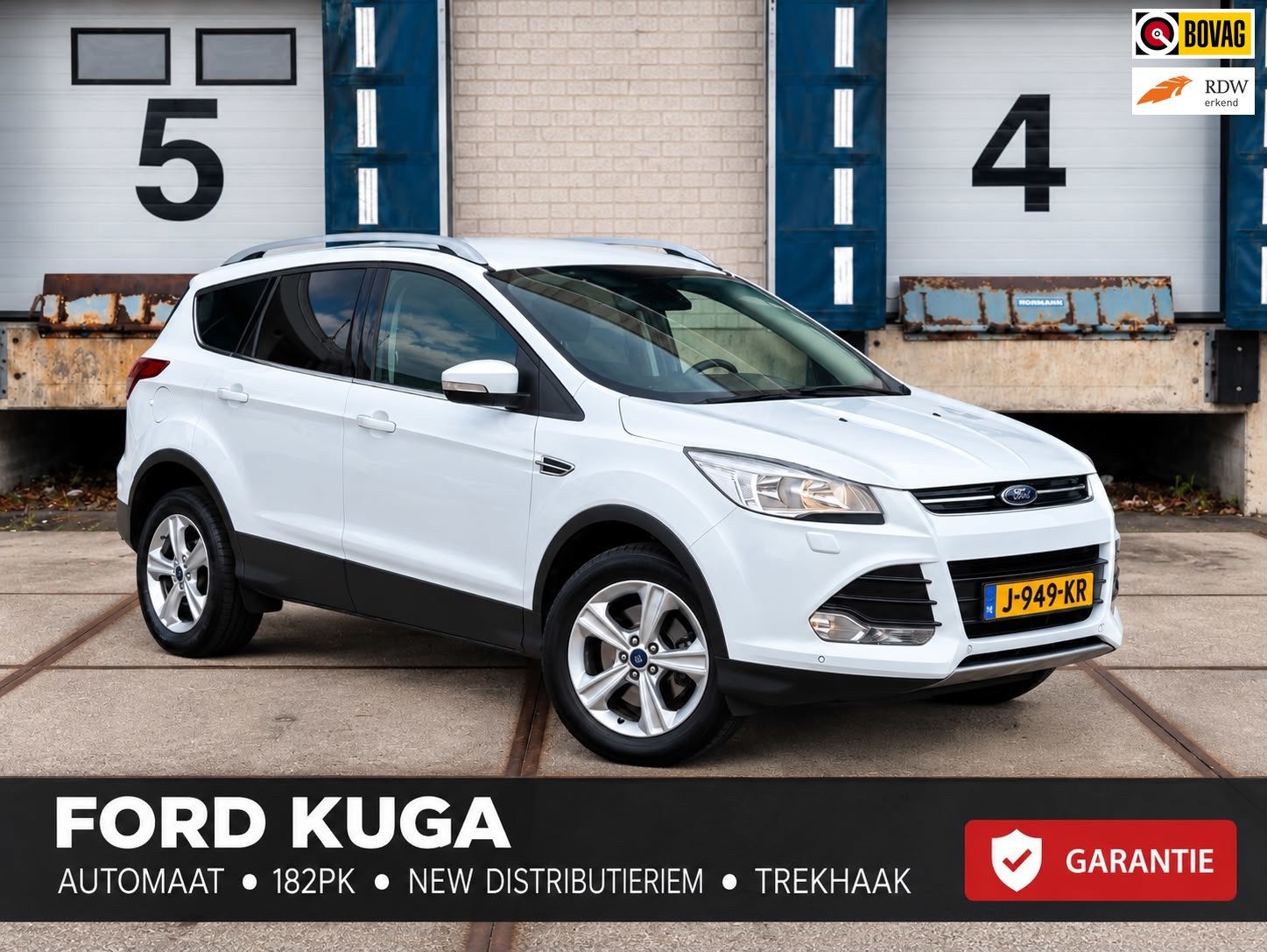 Ford Kuga 1.6 Titanium Plus 4WD (182PK+NEW Distriebustriem), Auto's, Gebruikt, 4 cilinders, Leder en Stof, Wit