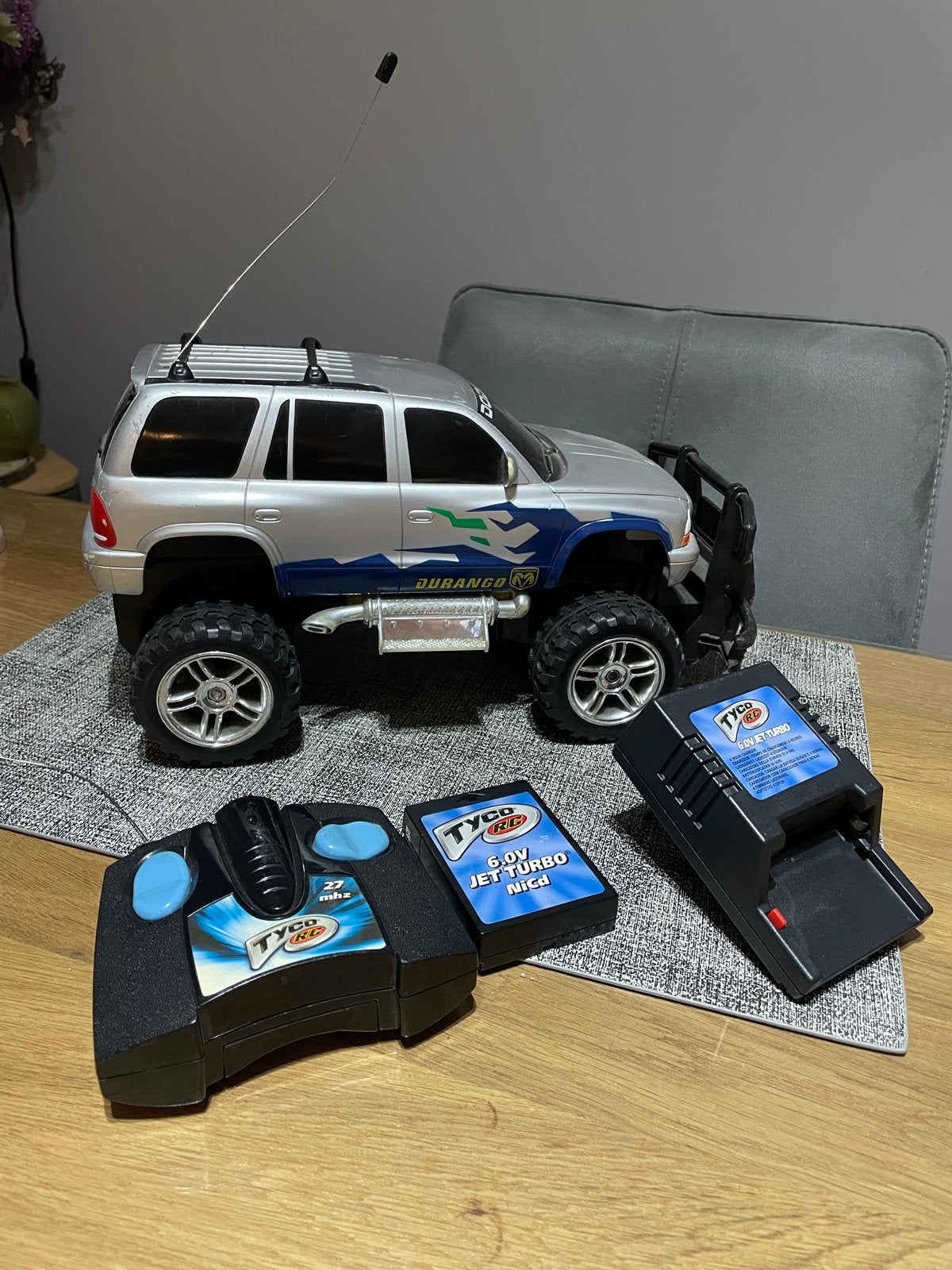 Tyco RC 6.0V NiCd Dodge Durango RC Auto, Elektro, Gebruikt, Auto offroad, Ophalen of Verzenden
