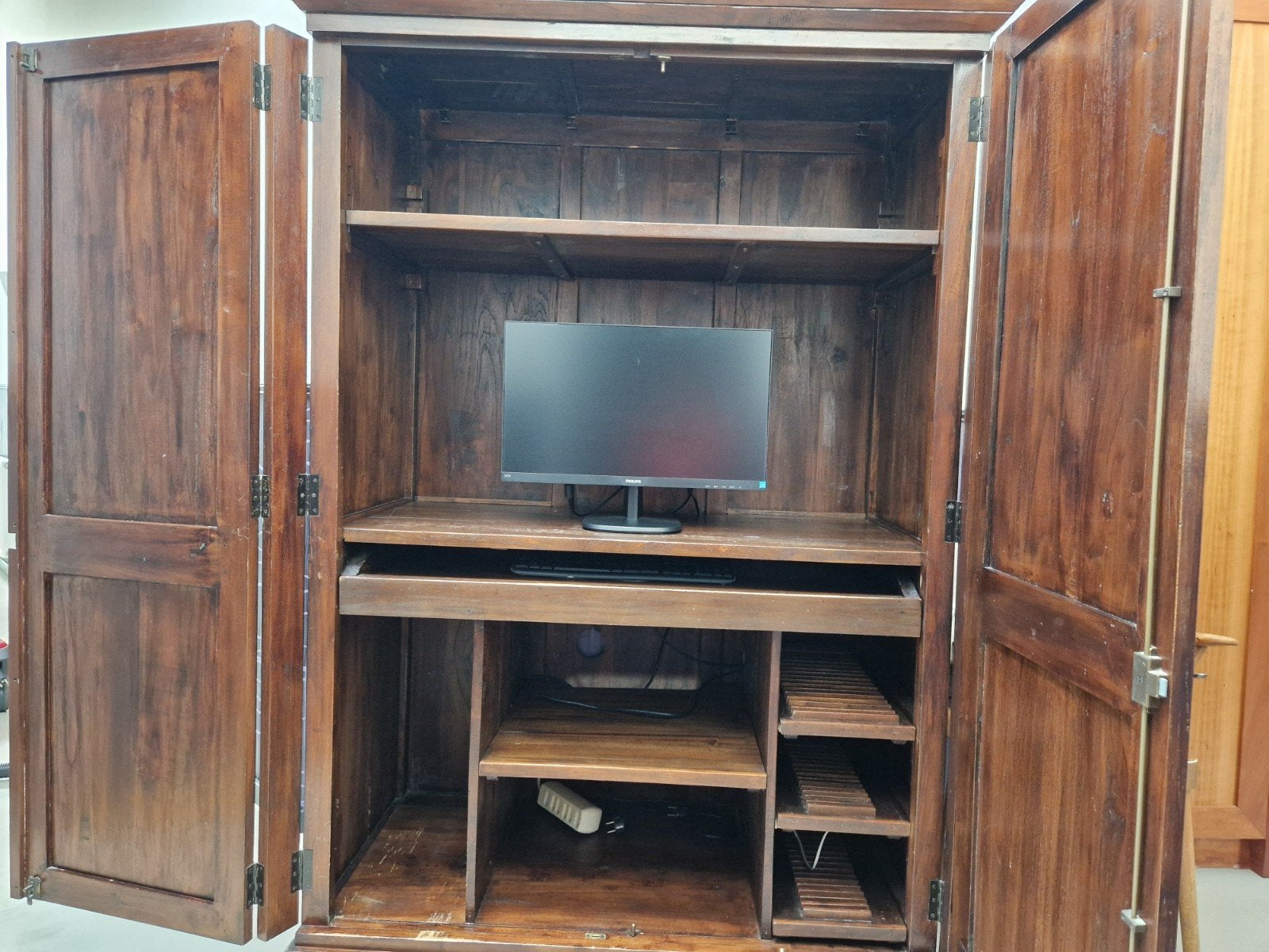 Foto 5 van Koloniale Computer-/Bureaukast - Massief Hout