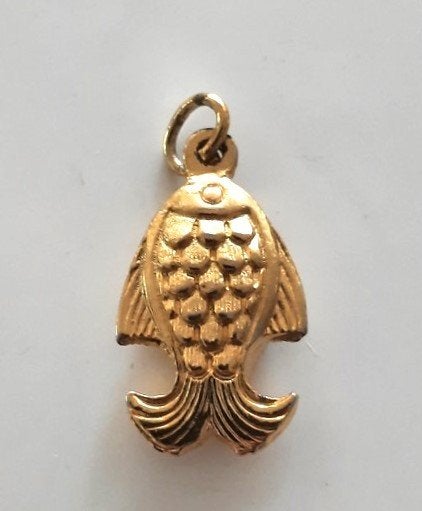 Goudkleurige hanger Vis Goudvis, dubbelzijdig (6917-137), Overige materialen, Nieuw, Ophalen of Verzenden, Goud