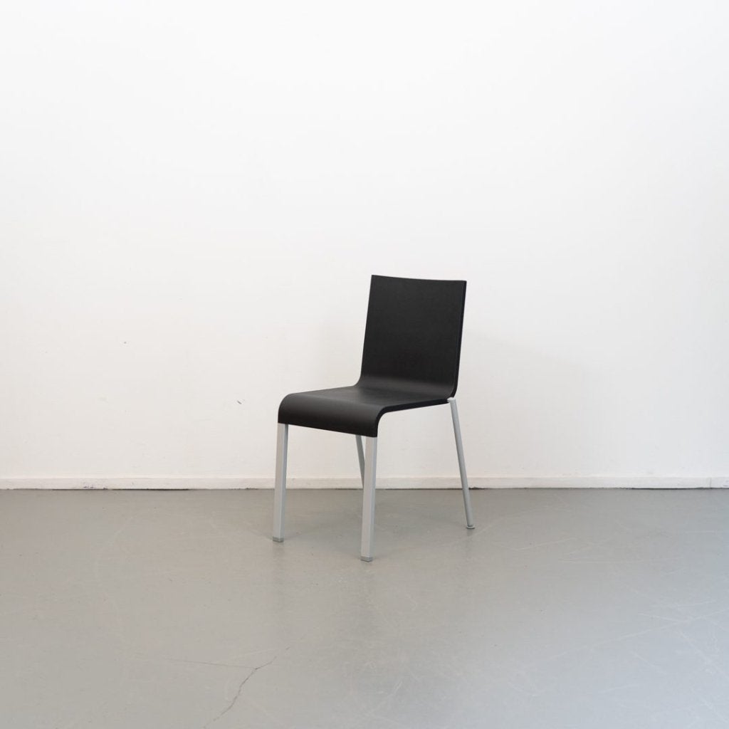 Vitra .03 Stoel Zwart Kunststof (Stapelbaar) - Gepoedercoat, Huis en Inrichting, Stoelen, Niet ingevuld, Zo goed als nieuw, Niet ingevuld