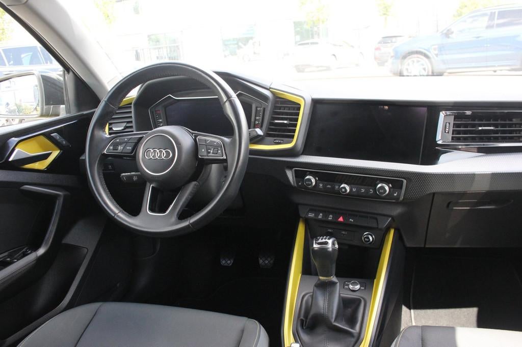 Audi A1 Sportback 30 TFSI Pro Line | Carplay | Virtual Cockp, Voorwielaandrijving, Stof, Euro 6, LED verlichting