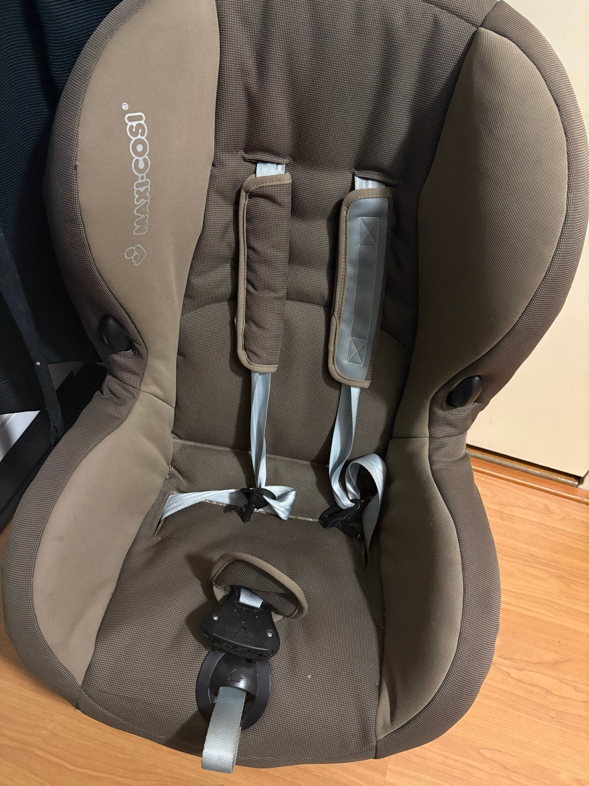 Maxi-Cosi autostoel - Bruin - Gebruikt, Ophalen, Zijbescherming, 0 t/m 13 kg, Maxi-Cosi