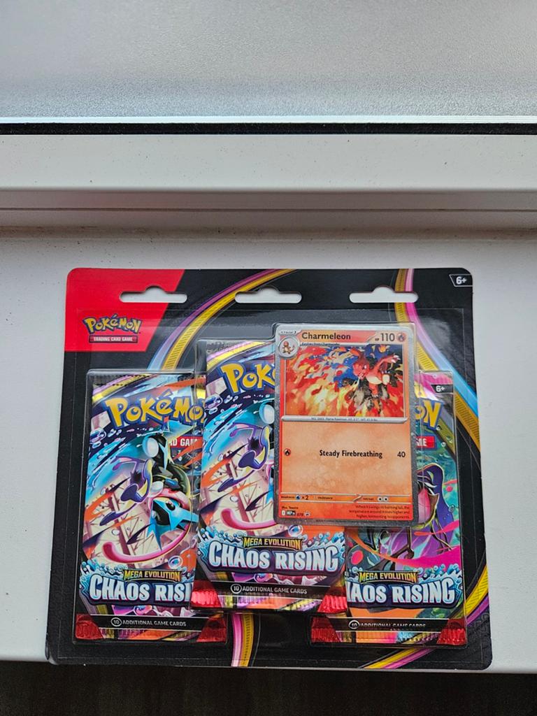 Pokémon TCG Mega Evolution Chaos Rising 3 pack blister, Ophalen of Verzenden, Nieuw, Booster