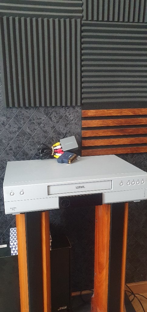 Loewe videospeler incl.. HDMI converter, Audio, Tv en Foto, Videospelers, Ophalen of Verzenden, Zo goed als nieuw, VHS-speler of -recorder