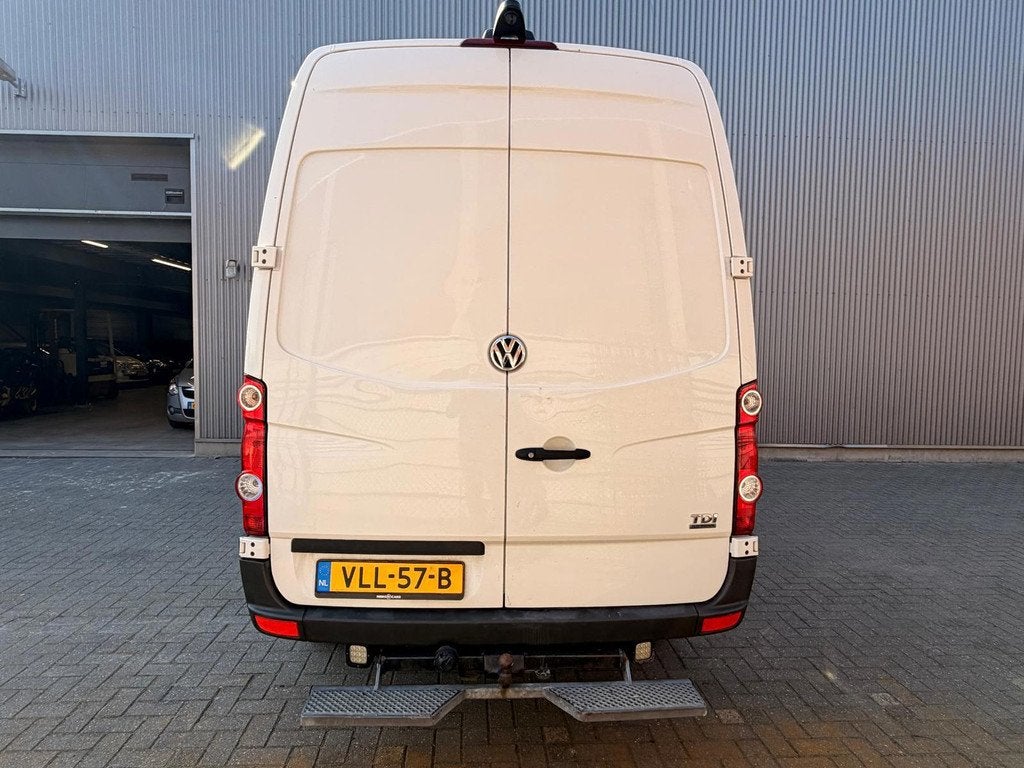 Volkswagen Crafter 50 2.0 TDI L2H1|Cruise control|Trekhaak|C, 13 km/l, Achterwielaandrijving, Gebruikt, 4 cilinders