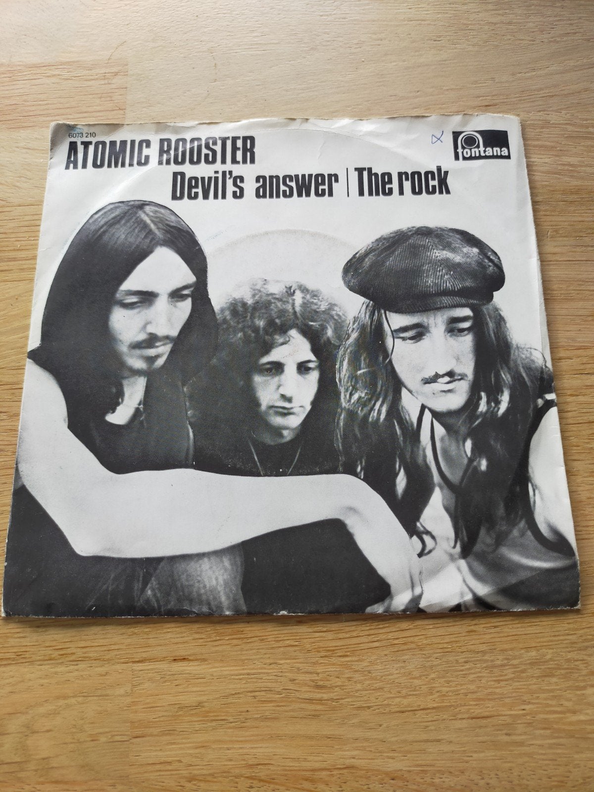 Atomic Rooster , Devil's answer, Ophalen of Verzenden, Zo goed als nieuw, Pop