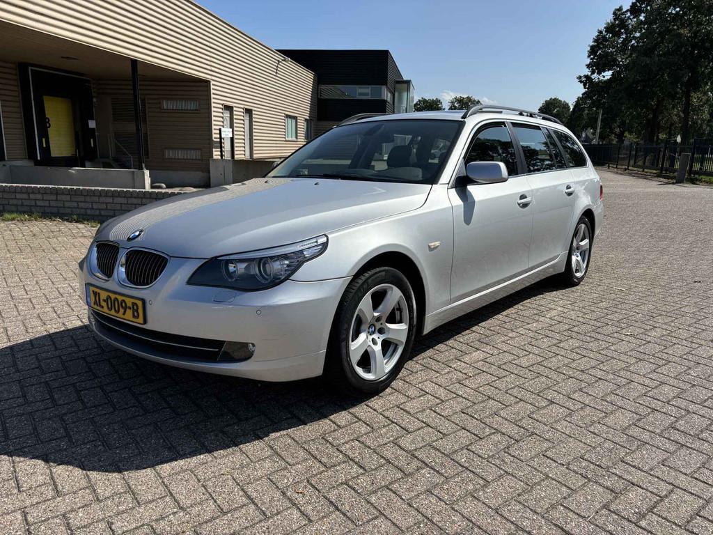 BMW 5-serie Touring 530i Executive Automaat [ panoramadak, l, Achterwielaandrijving, Gebruikt, 2000 kg, 2996 cc