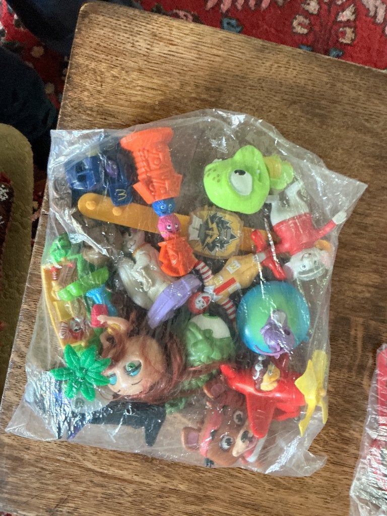 McDonalds speeltjes - 4 zakken - zie foto's, Verzamelen, Poppetjes en Figuurtjes, Ophalen of Verzenden, Zo goed als nieuw