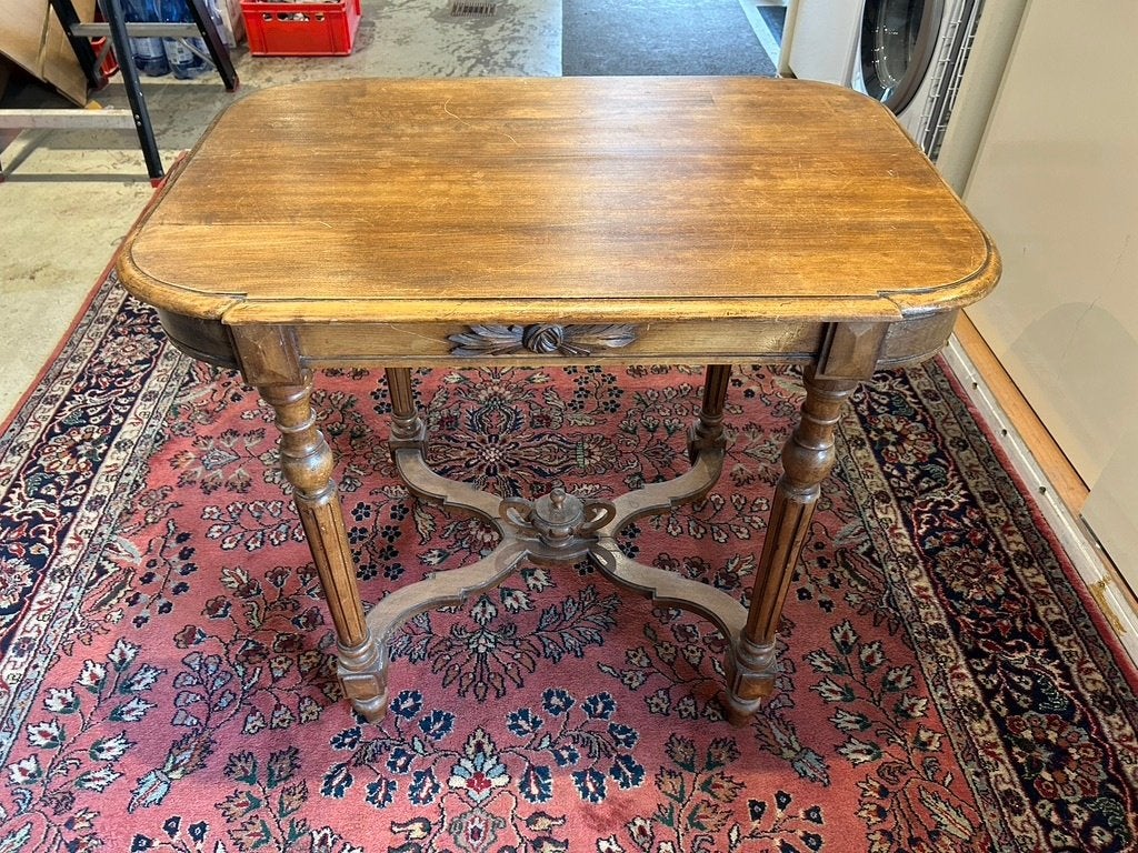 TAFEL ANTIEK 85X60 EN 75 CM HOOG, Ophalen