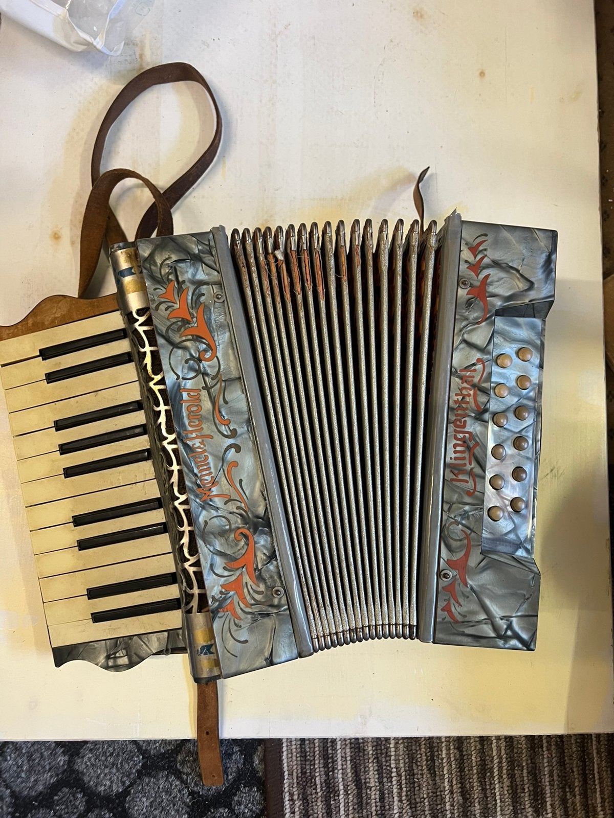 Meiel&Herold Klingenthal accodeon/trekzak, Muziek en Instrumenten, Accordeons, Gebruikt, Met riemen, Overige formaten, Ophalen