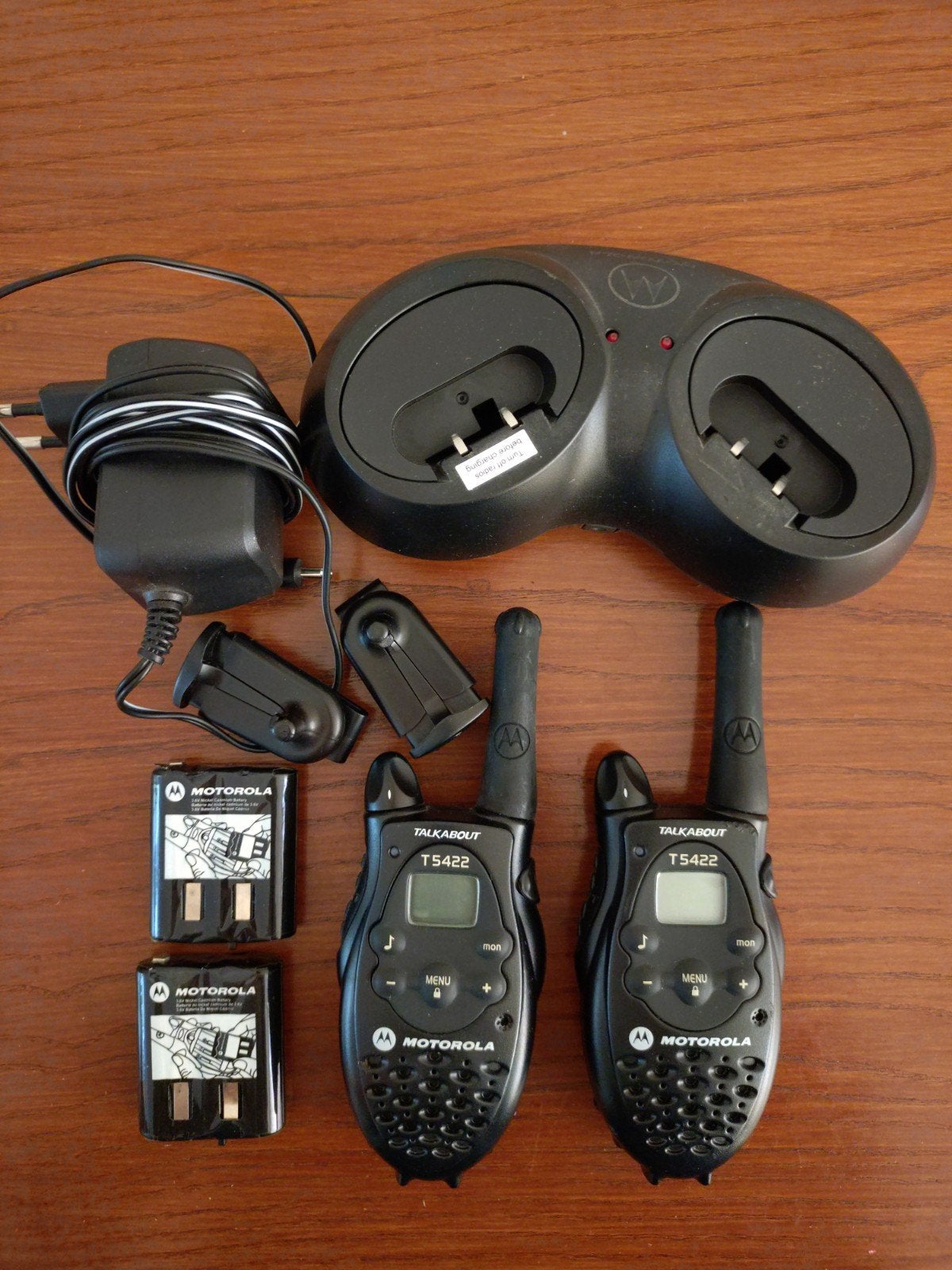 Motorola Talkabout T5422 Portofoons met lader en batterijen, Ophalen, Gebruikt, 2 to 5 km, Portofoon of Walkie-talkie