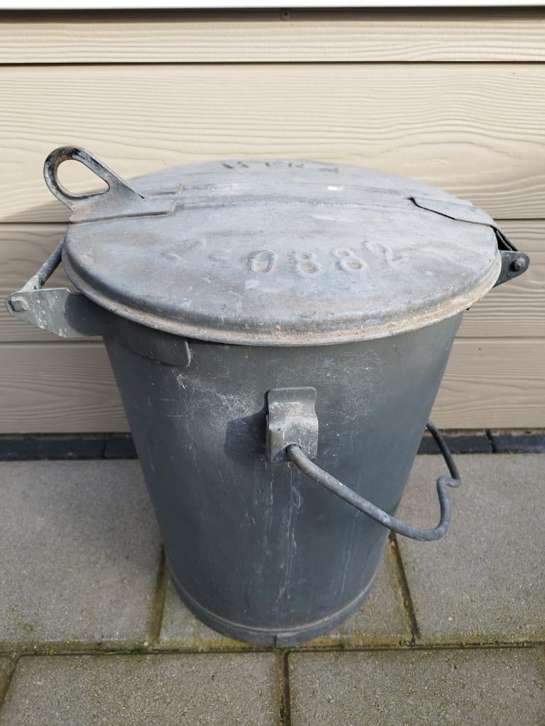 Zinken Zink vuilnisbak vuilnisemmer tuin, Rond, Zo goed als nieuw, Metaal, Tuin